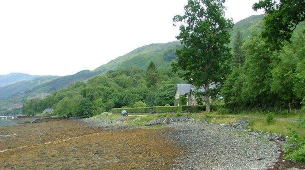 Druidaig Lodge On the shore of Loch Duich.