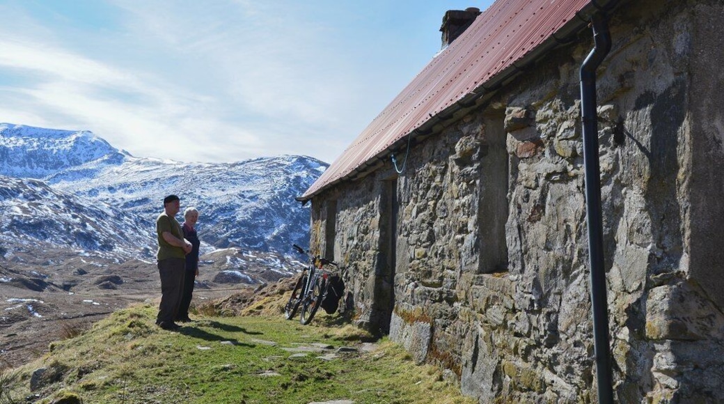 Camban bothy from the east
