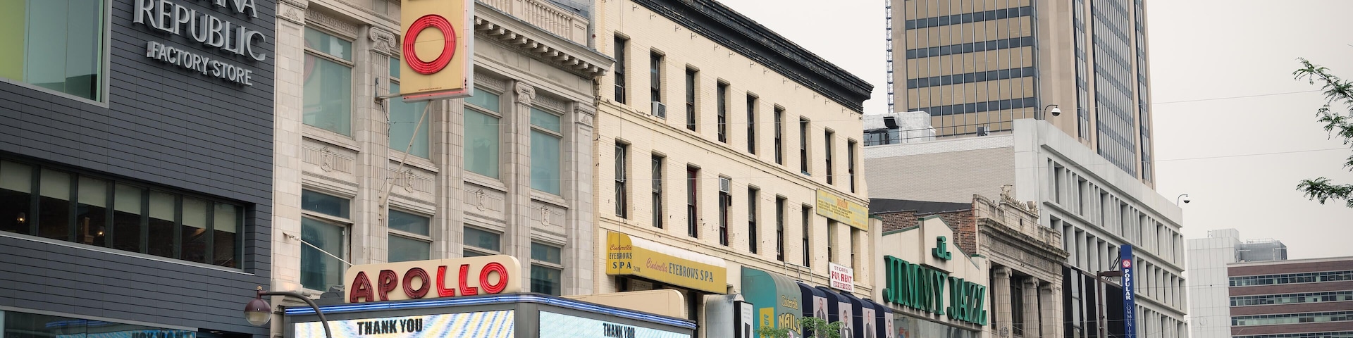 FY1X24 NEW YORK,USA - JUNE 16,2015 : historic Apollo Theater in Harlem, New York City
