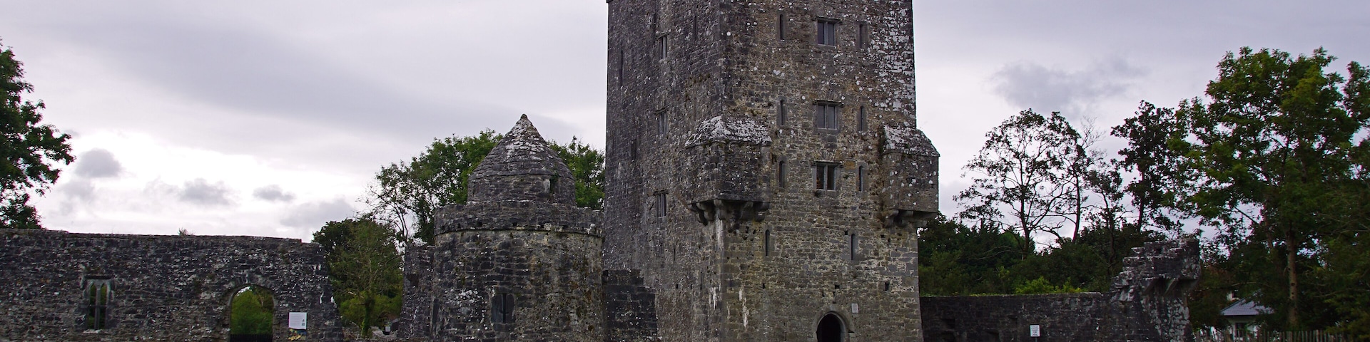 Aughnanure Castle