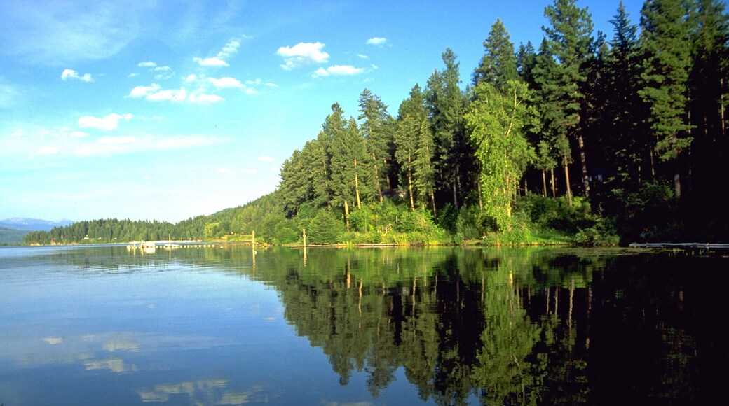 Harrison which includes a lake or waterhole