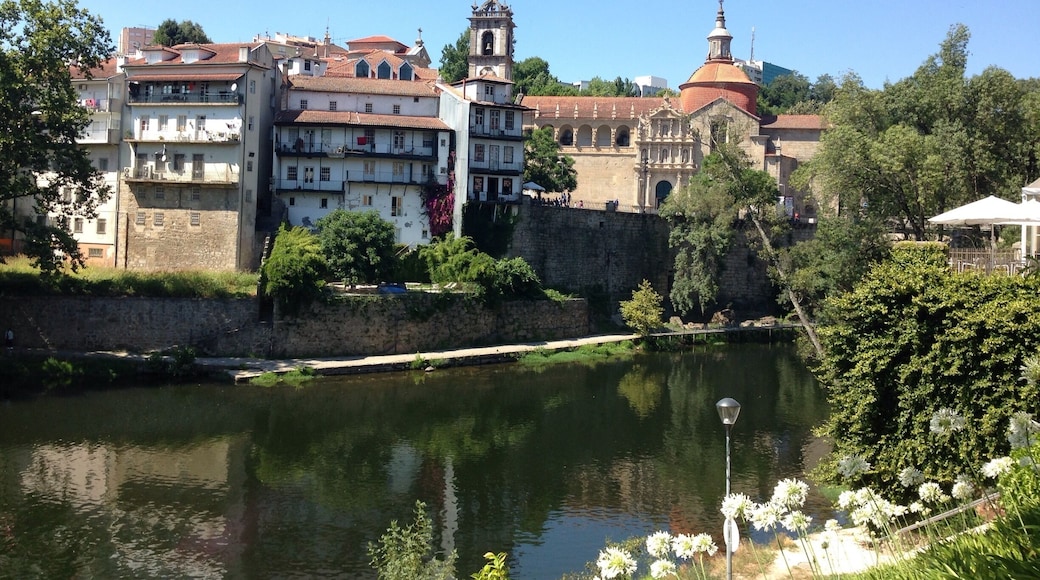 Amarante is a Lovely town in Porto district to relax! If you go there Visit "São Gonçalo" church!
