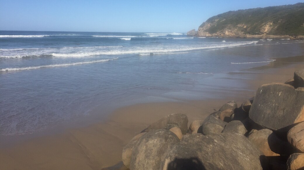 Nahoon Beach - Big, long and amazing sand beach for swimming and surfing as well. Can drive with car 10m close to the water. Lock your stuff into car if your are alone and ready to go 👌😁🌈☀️