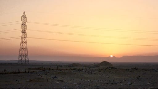 On the road between sharm el sheikh and Cairo .
