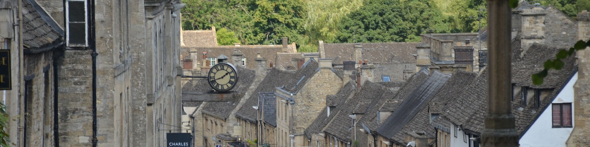 This is one of the many popular towns in the Cotswolds. We actually stumbled upon it looking for somewhere else. There are lots of eateries and tourist shops midst the plethora of sandstone buildings and you won't be the only tourist there!
