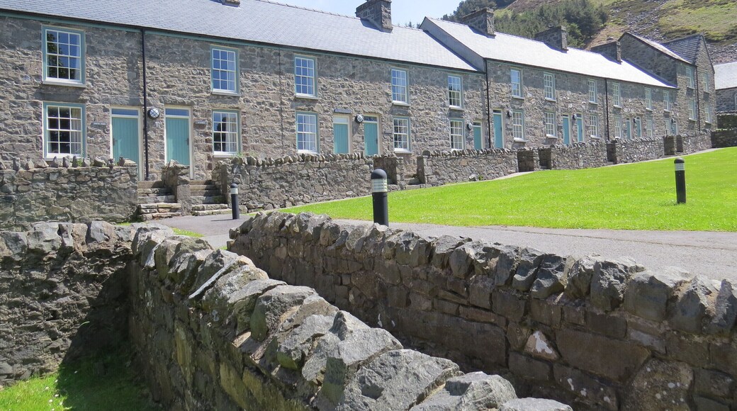 y bythynod, Nant Gwrtheyrn