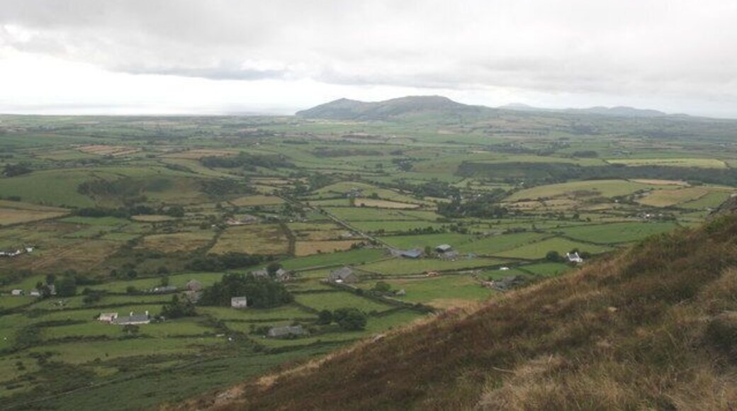 Southern Llŷn from Carn Fadryn The views over the low-lying Llŷn from Carn Fadryn are like being in an aircraft. Here we are looking SW towards the tip of Llŷn at Uwchmynydd and Bardsey.