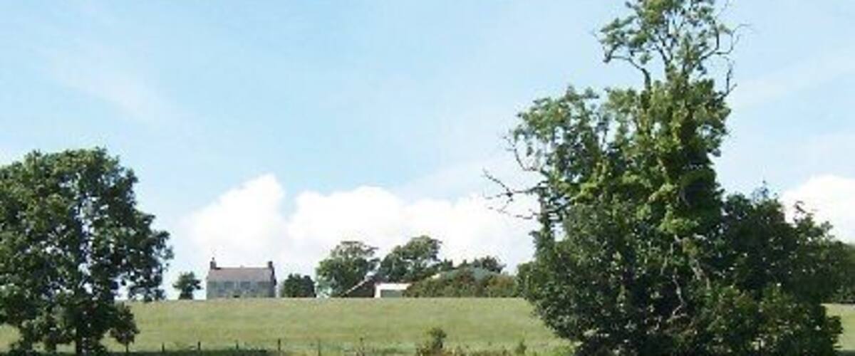 Chwilog Fawr. Fishing Lake and Farmhouse