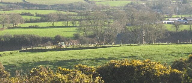 Farmland on either side of the Erch gorge