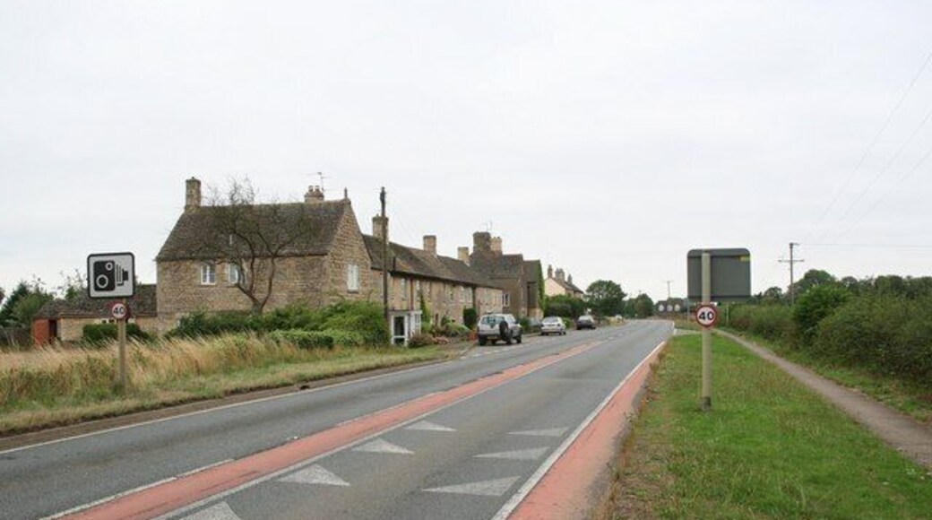 Stamford Road cottages. Cottages at Easton-on-the-hill looking towards Collyweston