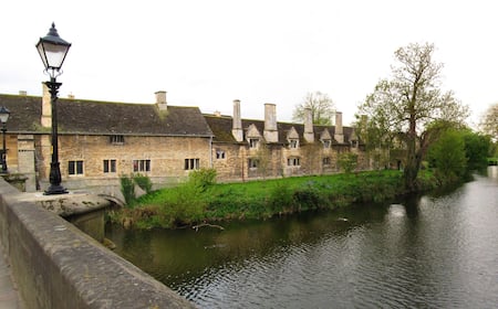 Cheap Flights to Stamford