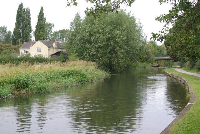 Erewash Canal, Stanton Gate The Erewash Canal, which runs from the River Trent at Trentlock to Langley Mill, is predominantly urban or industrial in nature but this doesn't mean that some stretches are not quite bucolic - as here approaching Moorbridge Lane bridge.