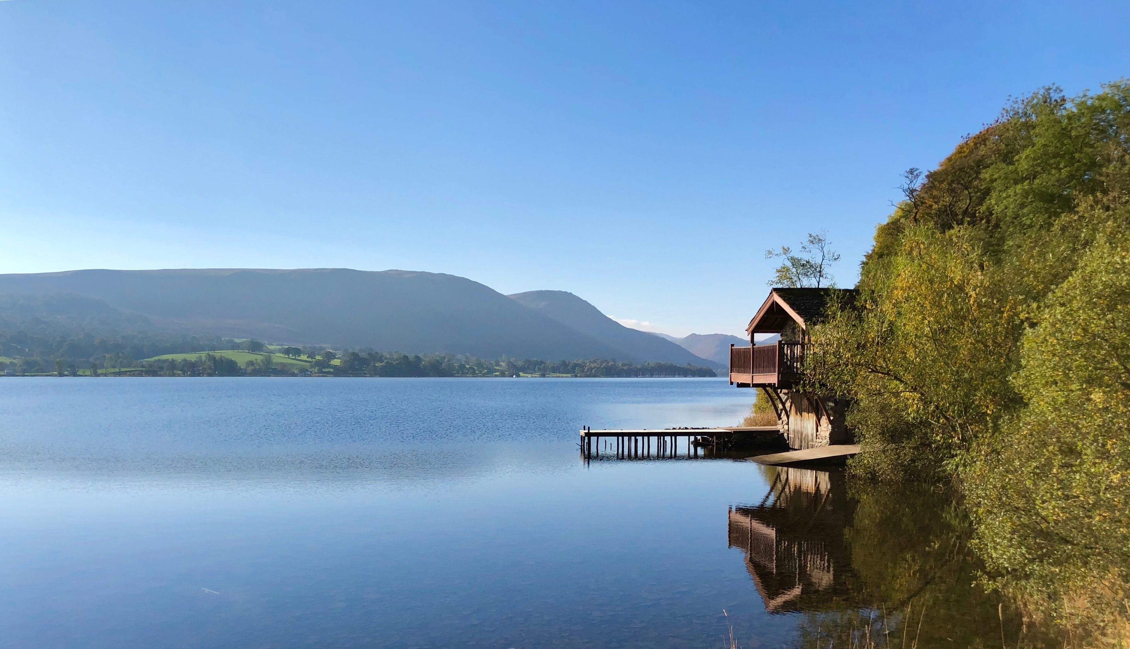 Ullswater beautiful weather in October!! The view is even more spectacular than in summer. 