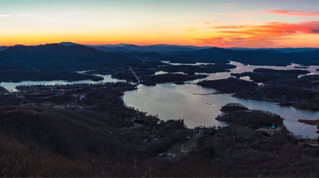 Bell mountain has received a facelift. To the dismay of some, but the Benefit of all it is now a public viewpoint with a paved road all the way to the top. At the top you will now find multiple observation balconies. It stoically stands over Lake Chatuge. From here you can see the North Carolina, Tennessee, and Georgia smokies.