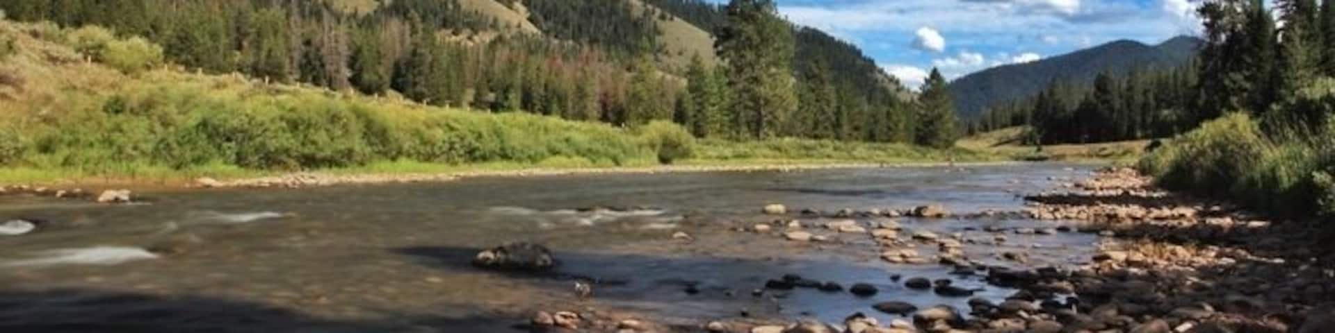 If there was ever a river that said "fish me" more, I haven't seen it. This river has it all, wide, shadowy areas, large boulders and small pools. It's a fly fisherman's dream. I never wanted a fly rod more in my life.
