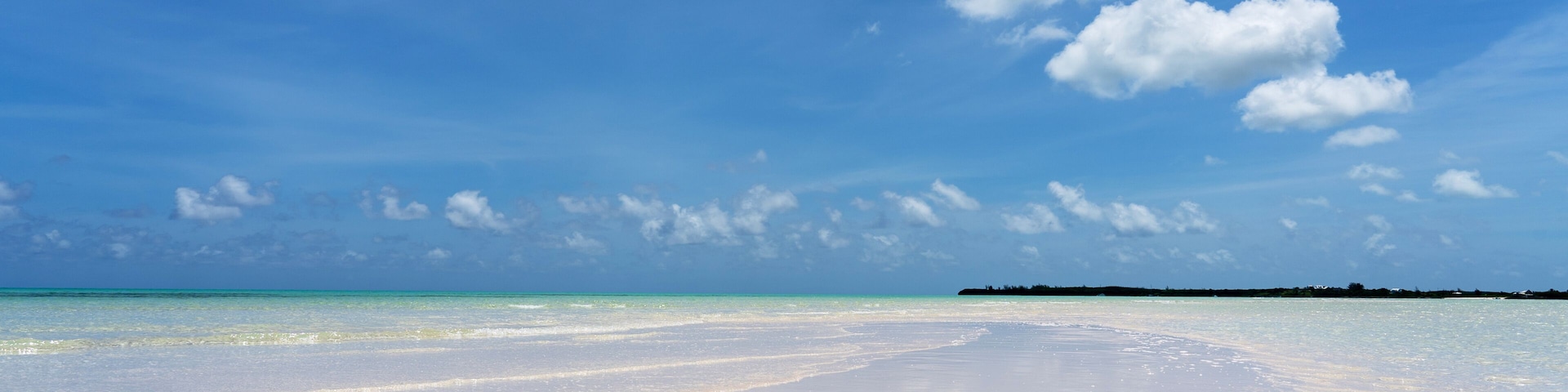 Pink Beach on the Spanish Wells in the Bahamas