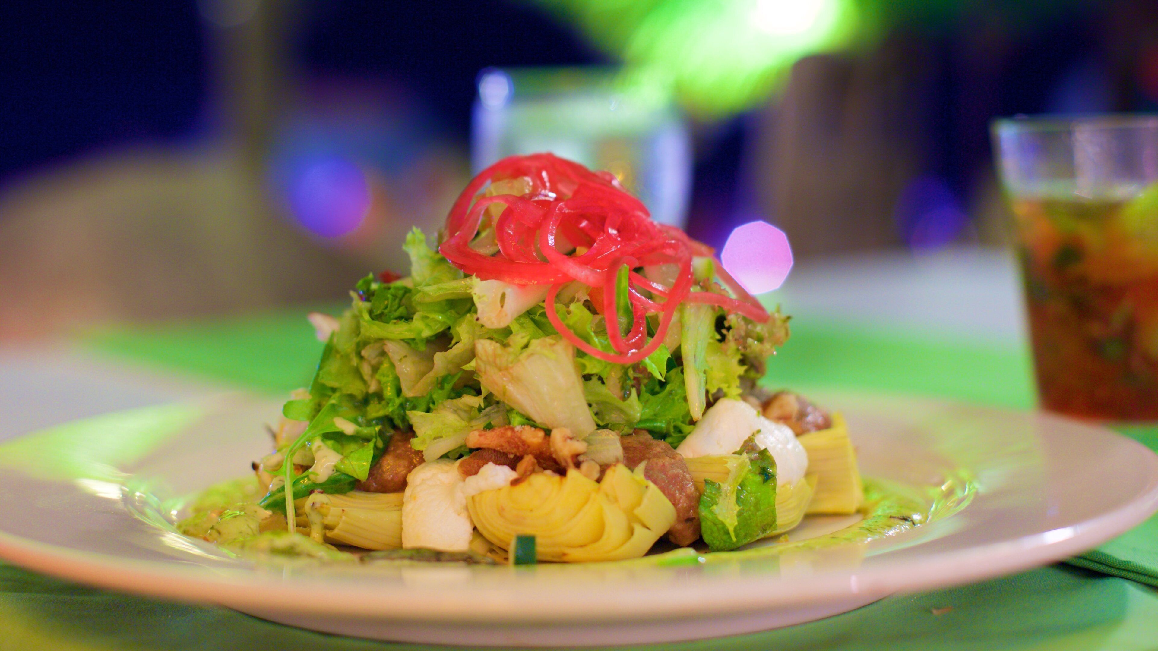 San Nicolas có tính năng thức ăn