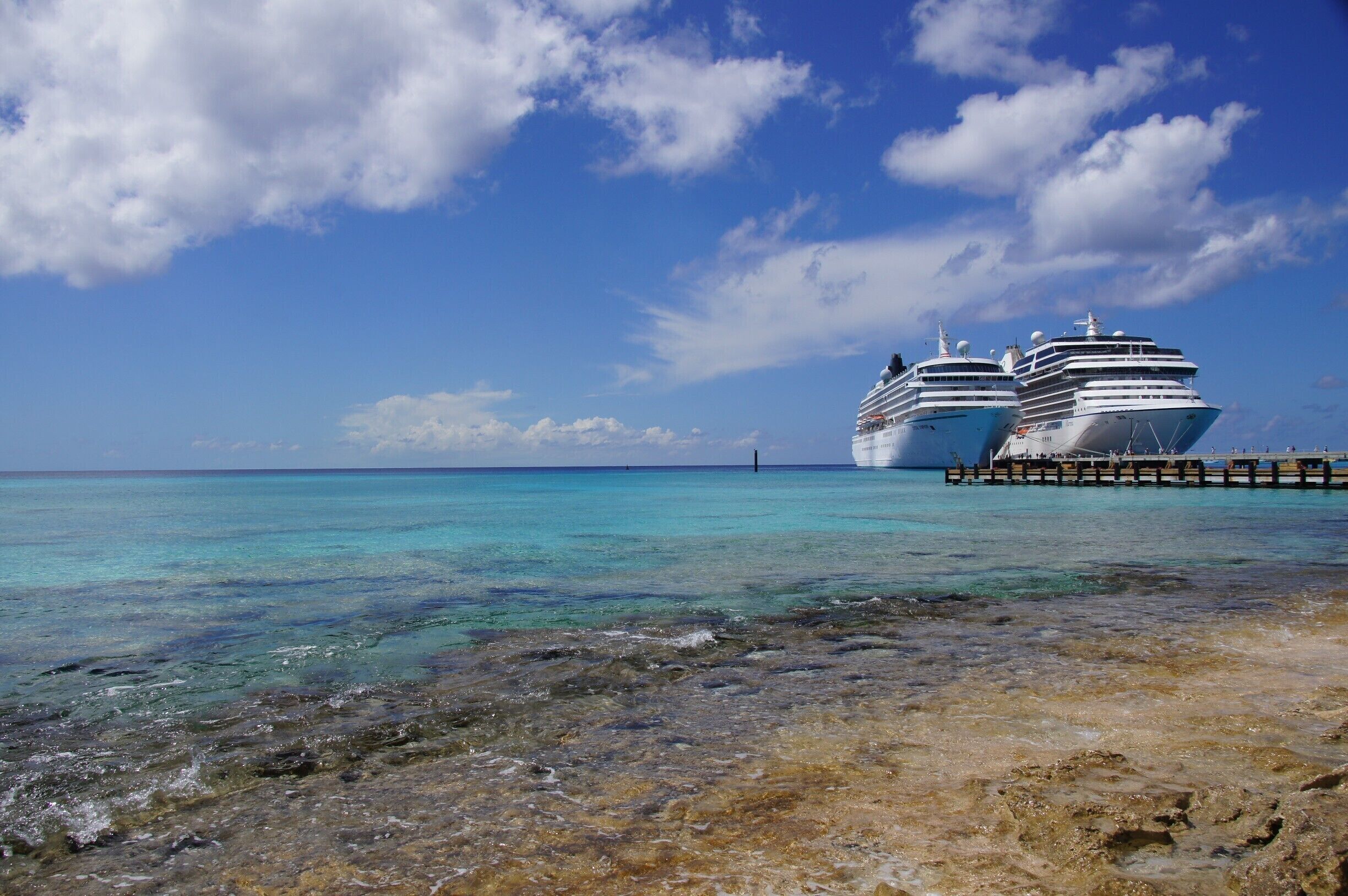 Grand Turk - Turks & Caicos.. This could be one of the most beautiful places I have ever been fortunate enough to visit!!

#LifeAtExpedia
#Beaches