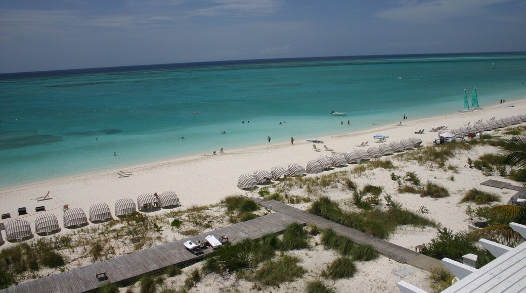 Enjoy the blue clear waters on Grace Bay Beach
#LifeAtExpedia