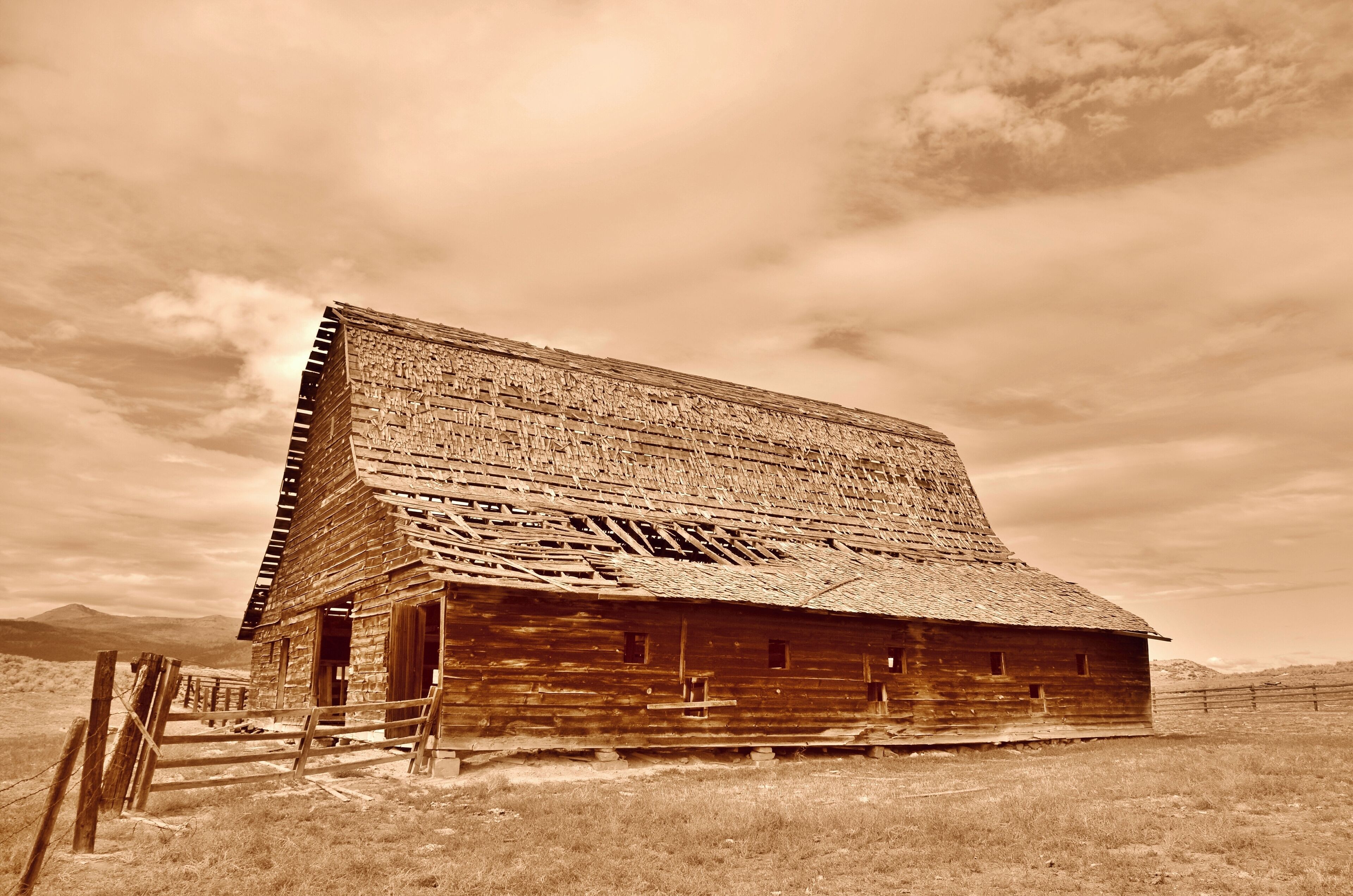 Loved this old decrepit barn near Hot Springs Montana.  It's been taken over by local artists who come to paint it from all angles.  It was such an atmospheric ruins I couldn't help but stop for a picture.