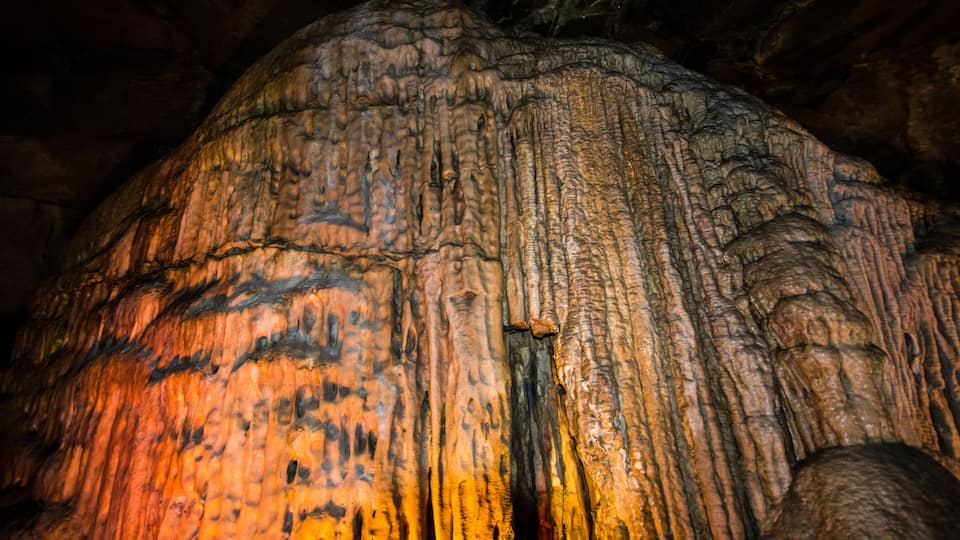 Howe Caverns Spelunking stalagmites stalagtites upstate New York