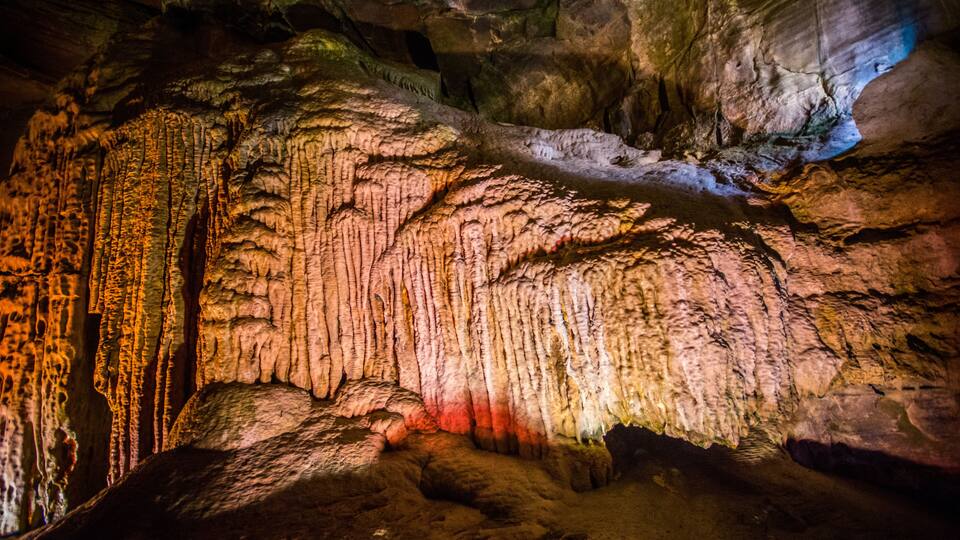 Howe Caverns Spelunking stalagmites stalagtites upstate New York