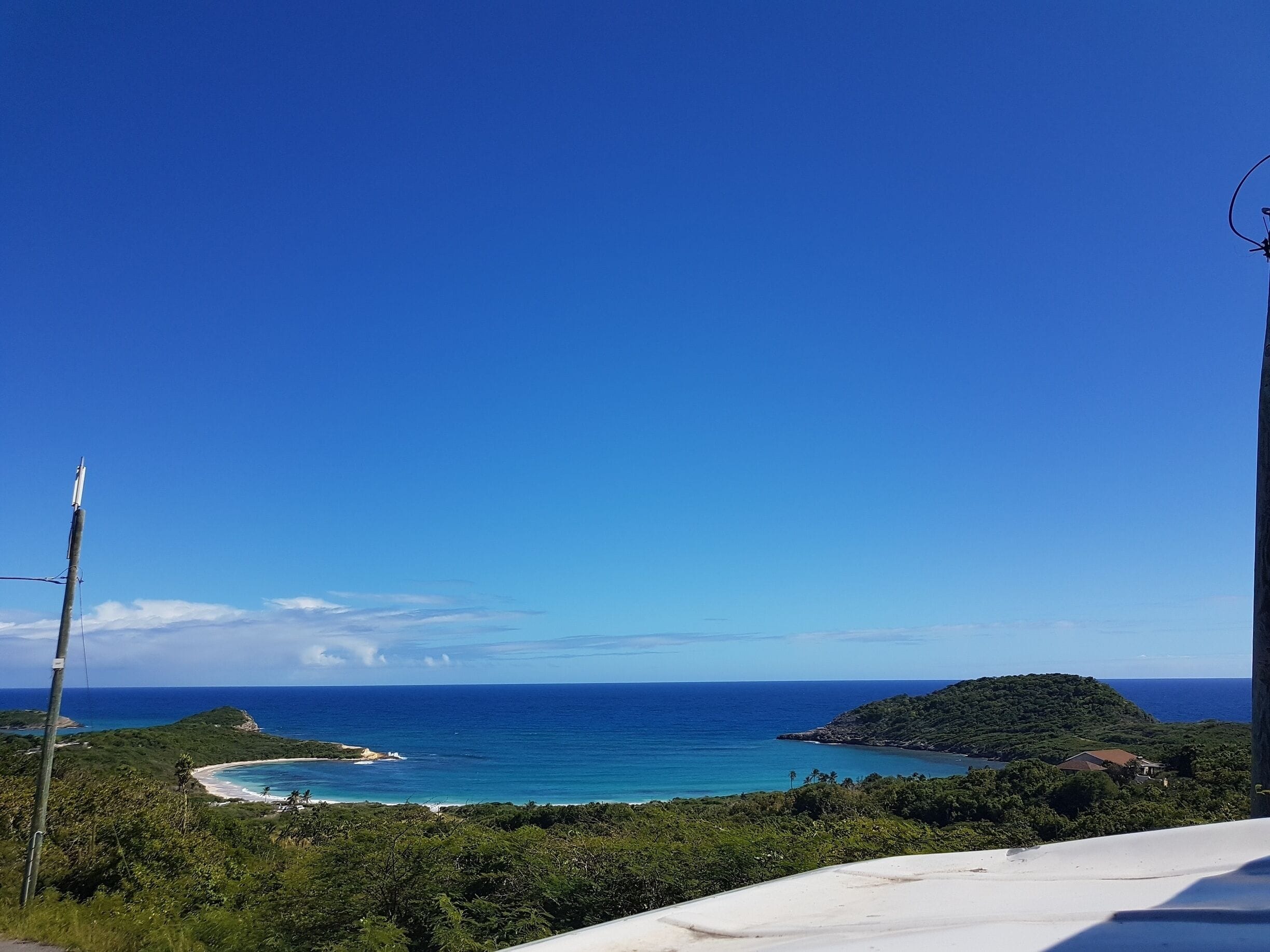 Half moon bay
One of 365 Beaches on this Island 
It's just amazing