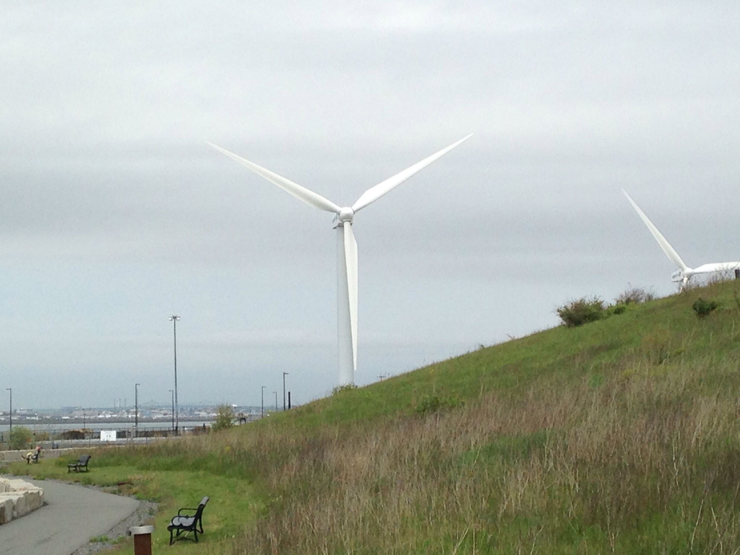 We traveled out to see the Boston Islands from the tip of Deer Island. You can see the remaining foundation from Deer Island lighthouse, and Boston and Gravesend Lighthouses off in the distance.