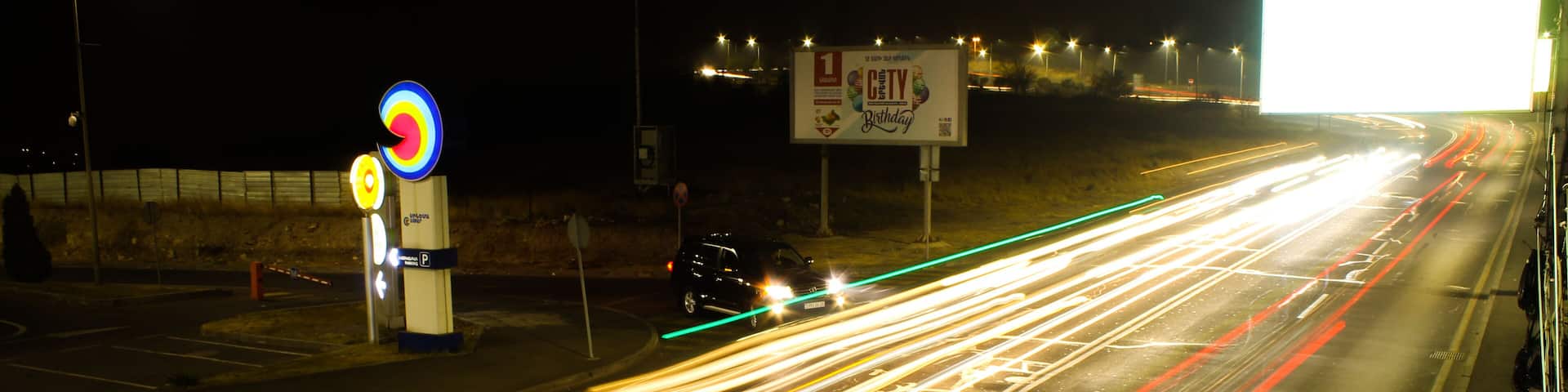 'Whenever you go, leave a trail'#lighttrail#lighttrailphotography#canonphotography📸