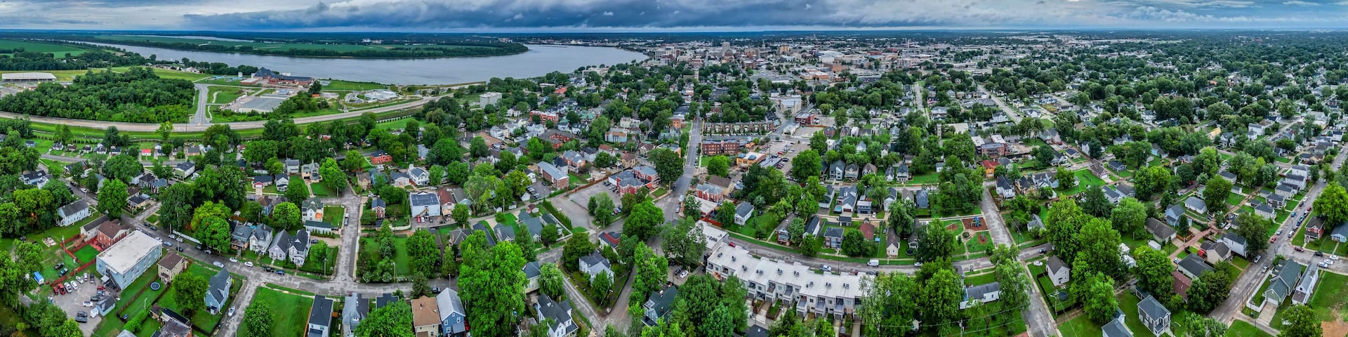 Evansville, Indiana Panorama photo before storm