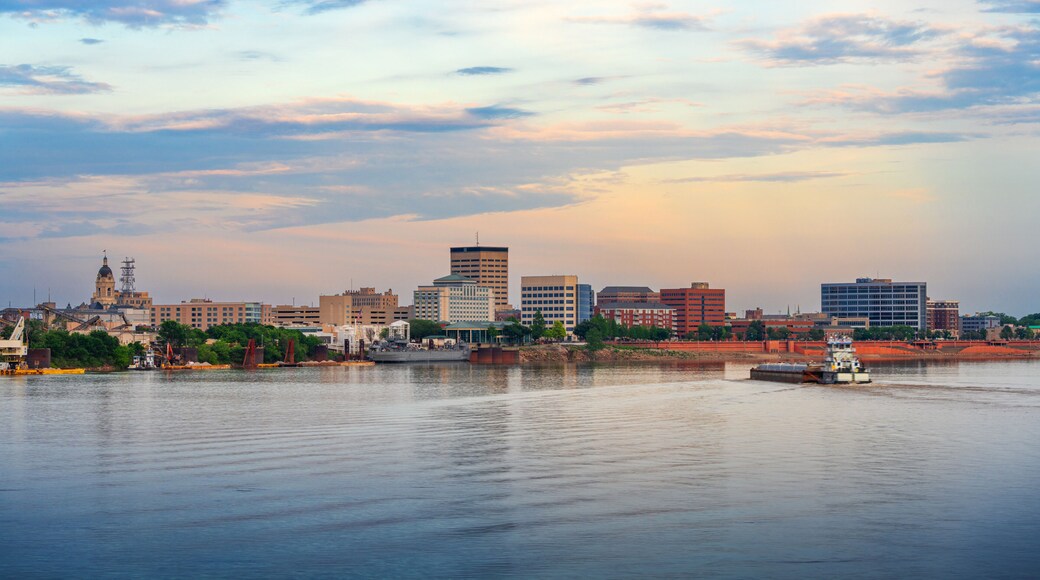 Evansville, Indiana, USA Downtown Skyline on the Ohio River