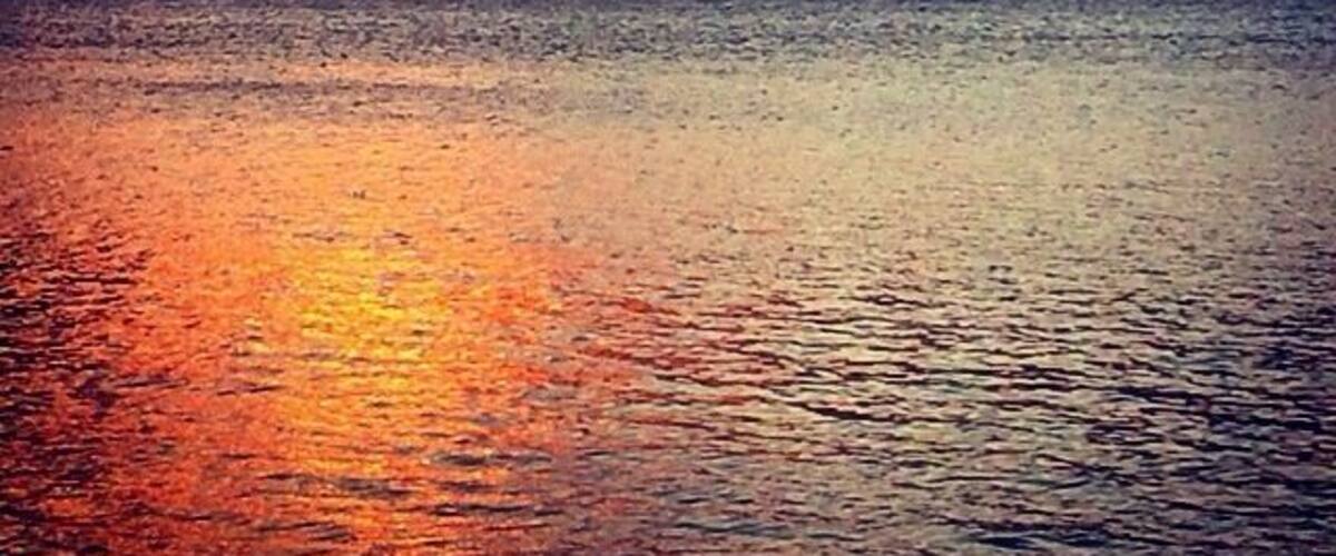 Great sunset at the cottages at the USMC Kaneohe base for a wedding. #localgem #beach