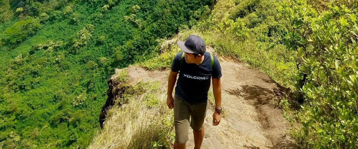 Fear of heights? Definitely this is not your ideal. Walking through the edge of Pali hike is breathtaking. Beautiful panoramic view of the windward side of Oahu.