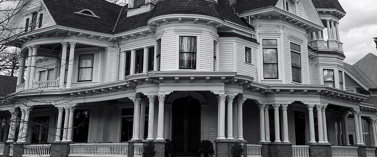 This is the Blades House, a historic home on the 600 block on Middle Street in New Bern