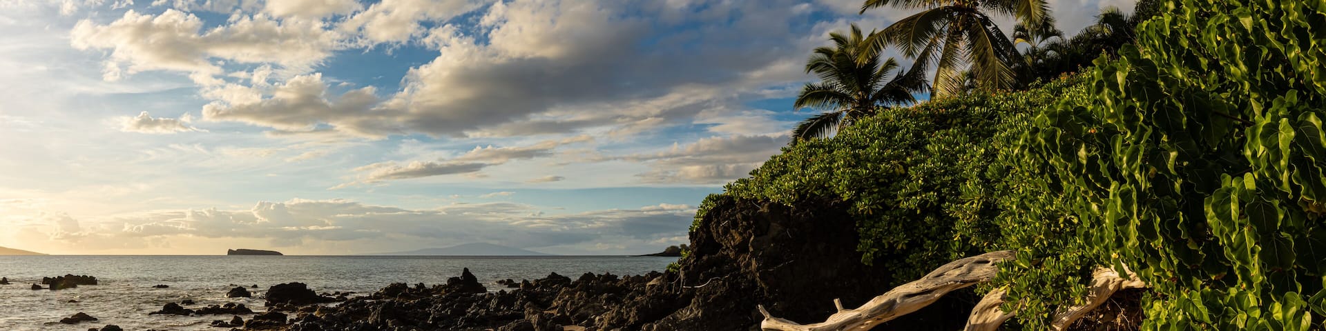 Lava Tube on Big Beach, Makena State Park, Maui, Hawaii, USA