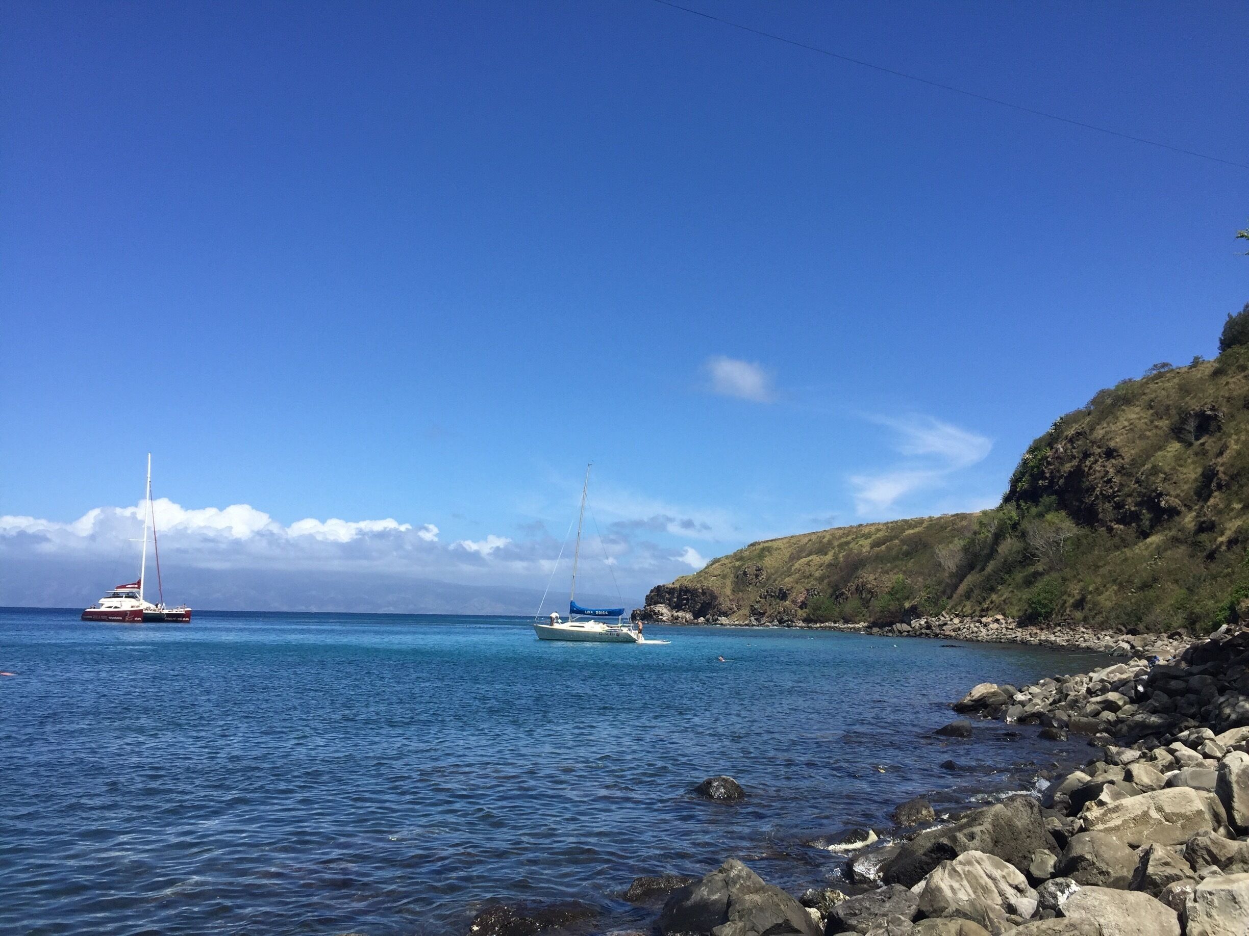 When traveling to Maui visiting Honolua Bay is a must! It is a wonderful place to go snorkeling; you can see sea turtles, coral, parrotfish, goat fish, ta’ape, octopus, unicorn fish, urchins, and much more! Also high rocky cliffs surround it, which shelters it from the wind and keeps the water calm.  There really is no other beach quite like it! #LifeAtExpedia