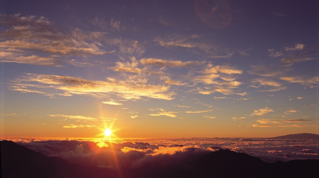 Kipahulu som inkluderer solnedgang og landskap