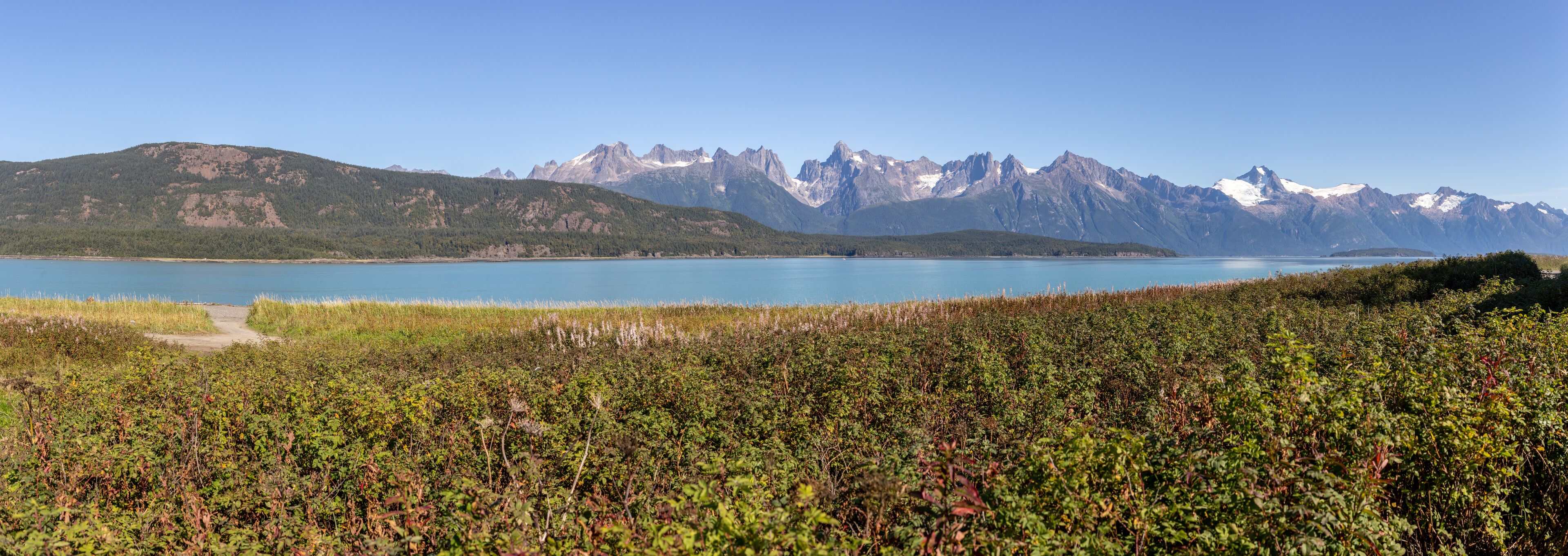 Gorgeous view of the Chilkoot inlet sailing from Skagway, Alaska.