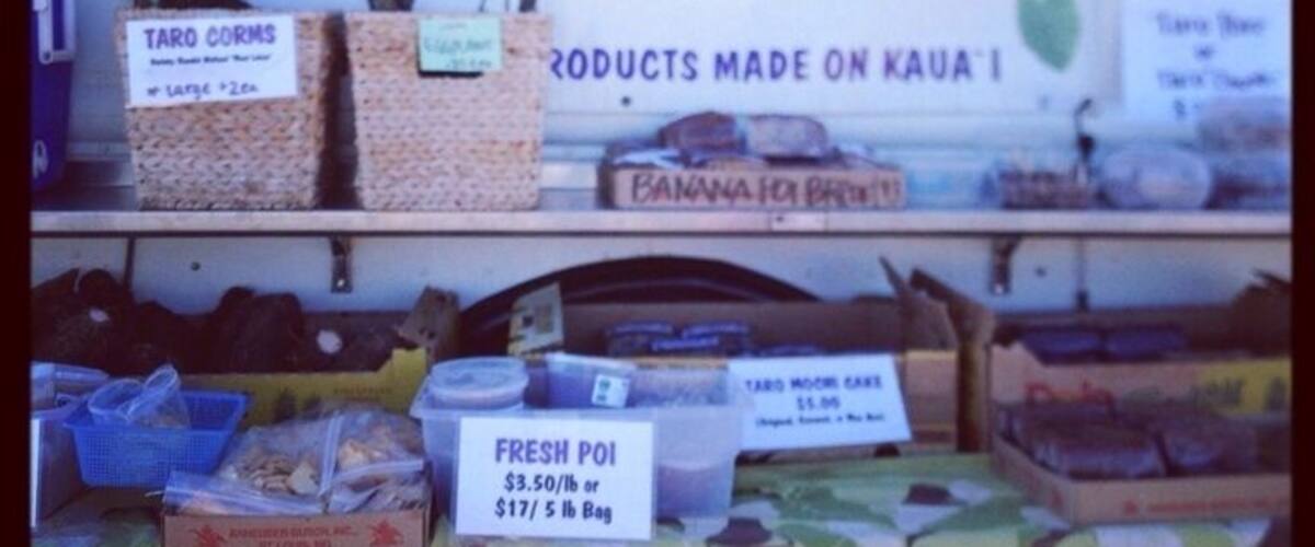 Saturday market at Kauai CC brings farmers from all over the island. Amazing range of food, flowers and people.