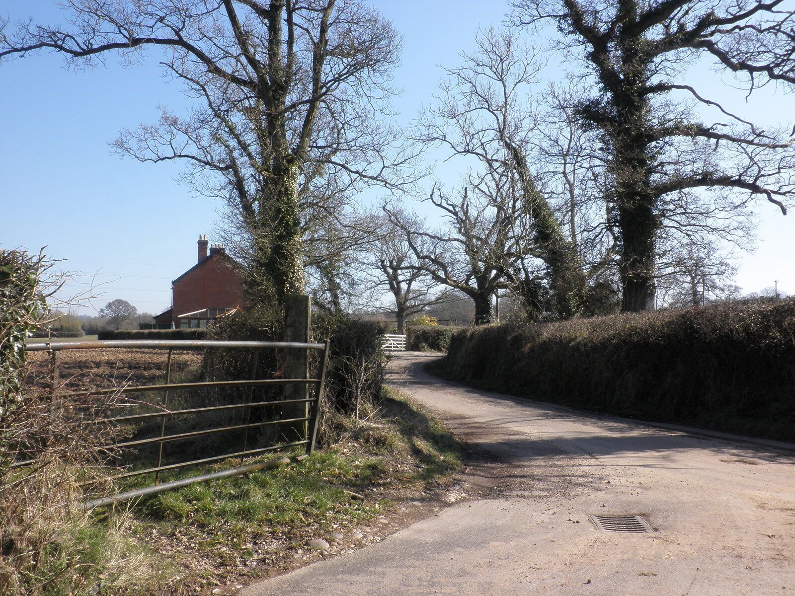 Minor road to Strete