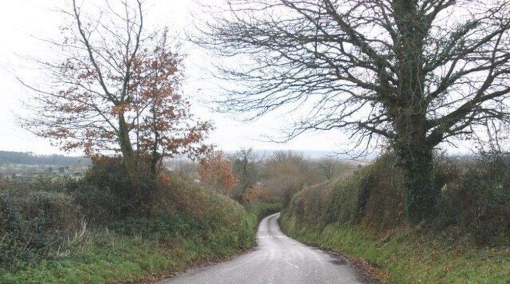 Road south, from Red Cross
