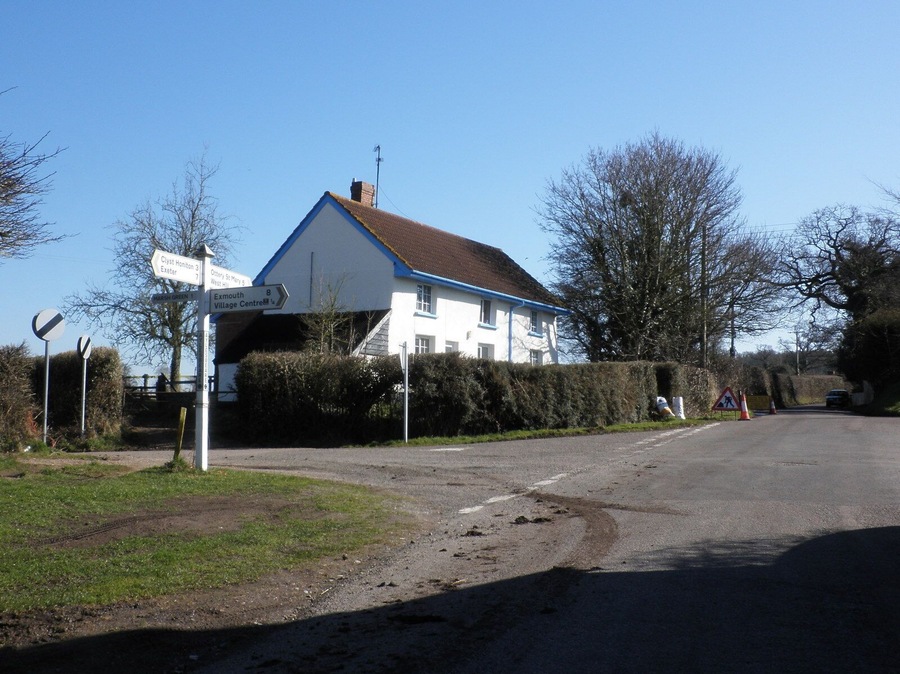 Aylesbeare Cross