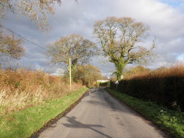 Minor road to West Hill