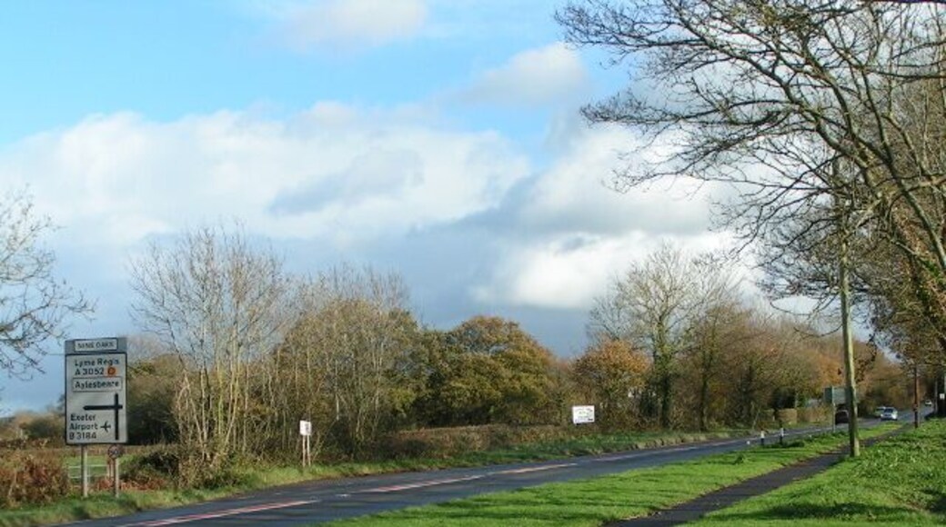 A3052 heading east at the White Horse Inn