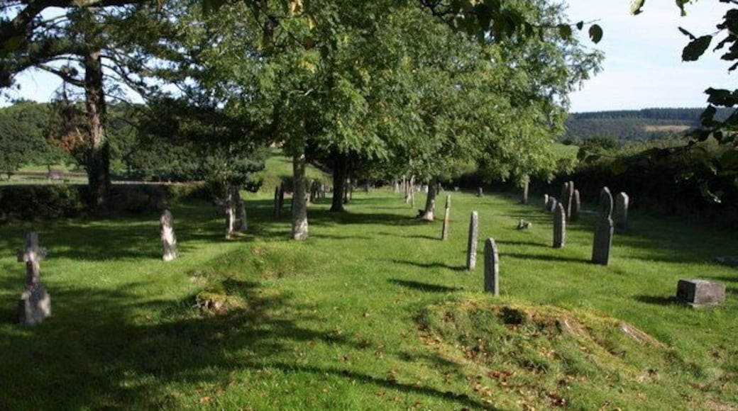 Cemetery, Tedburn St Mary This attractive cemetery lies in a long thin plot between hedges with fields on either side, running away from the road, and has existed since 1886.