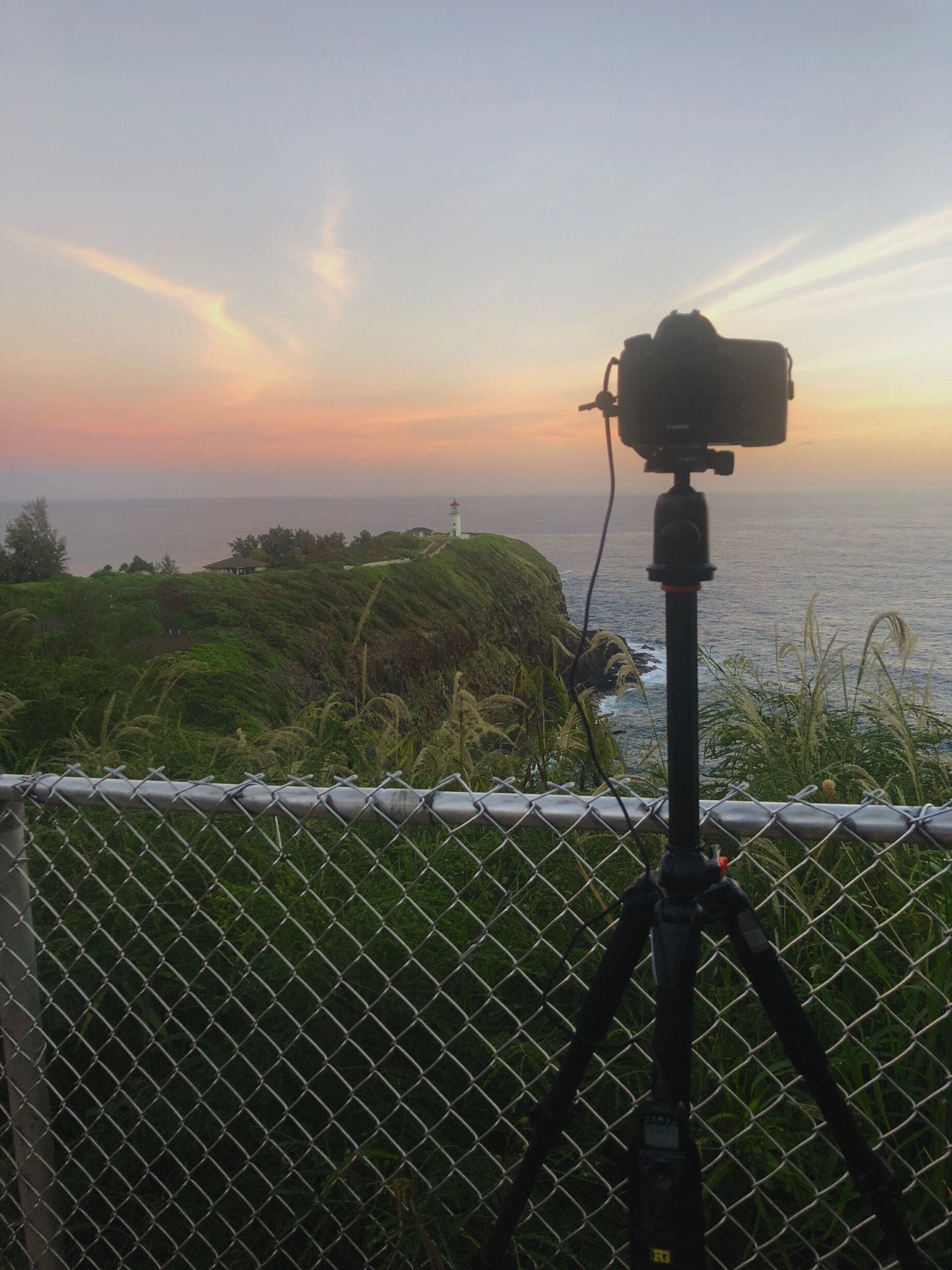 Early morning setup waiting for the sun light to hit the lighthouse at Kilauea Point National Wildlife Refuge.

#lonecoyotestudio
#nealdodson