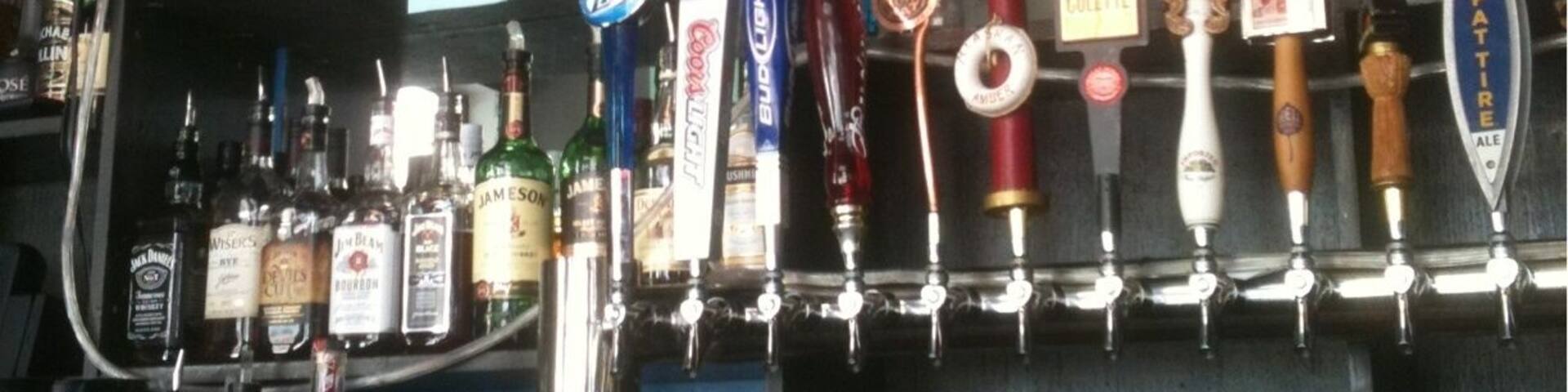 Great bar. Nice selection of microbrew. Pool, pinball, sports in flat screens. Cool locals