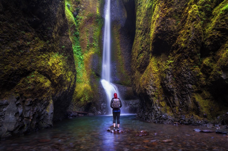If you're up for maneuvering over massive logs and wading through frigid water that's chest deep just to experience that perfect moment.. then welcome to the adventure club. Hi! I'm Crystal, let's be friends.
#travel #oregon #oneontafalls #waterfalls #hiking #adventure #colorful #roadtrip #columbiarivergorge
#endlesssummer #Takeahike