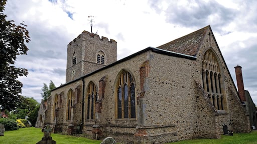 The south-east of the Grade I listed 11th- to 15th-century Parish Church of St Andrew's, in Boreham village, Essex, England. Camera: Canon EOS 6D with Canon EF 24-105mm F4L IS USM lens. Software: RAW file lens-corrected, optimized and converted with DxO OpticsPro 11 Elite, and further optimized with Adobe Photoshop CS2.