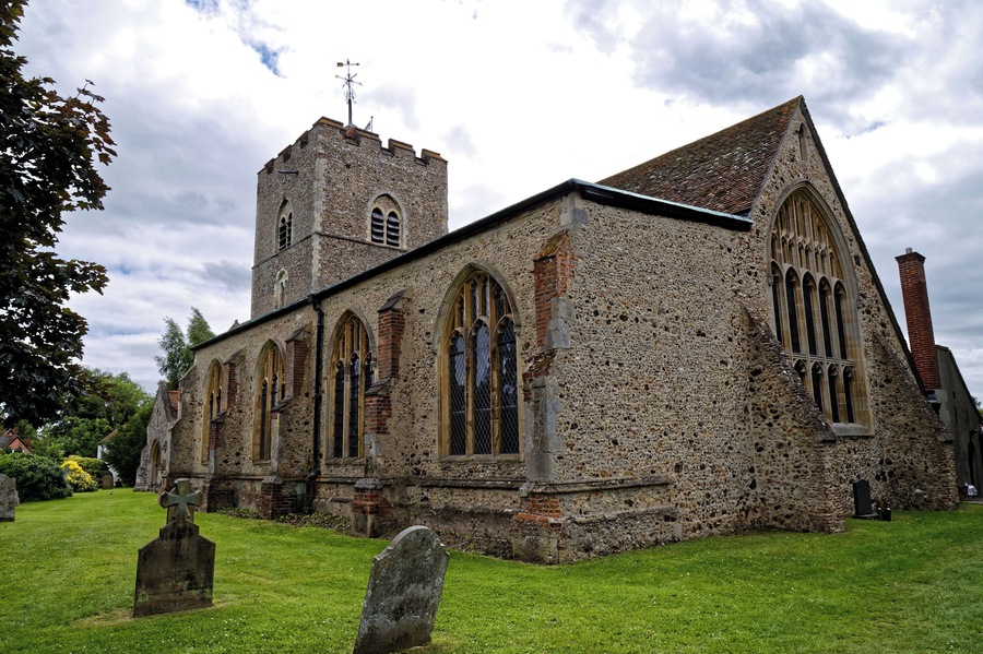 The south-east of the Grade I listed 11th- to 15th-century Parish Church of St Andrew's, in Boreham village, Essex, England. Camera: Canon EOS 6D with Canon EF 24-105mm F4L IS USM lens. Software: RAW file lens-corrected, optimized and converted with DxO OpticsPro 11 Elite, and further optimized with Adobe Photoshop CS2.